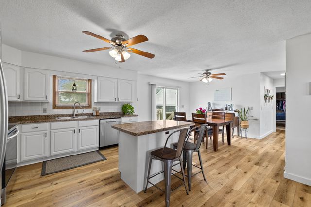 100 9th Avenue, Slater, IA 50244