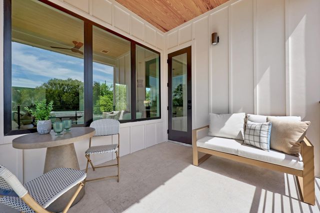 301 N Pleasant Valley RD 1, Austin, TX 78702