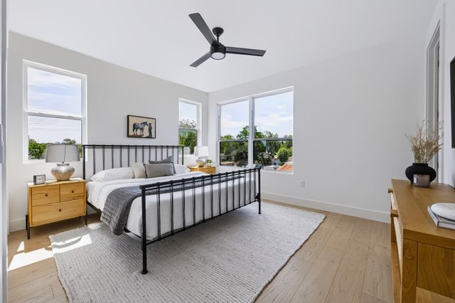 301 N Pleasant Valley RD 1, Austin, TX 78702