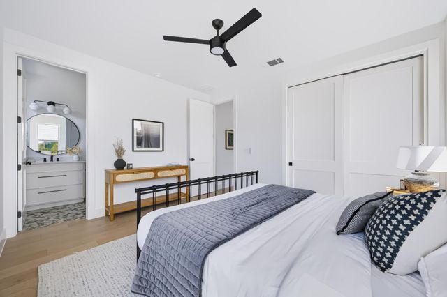 301 N Pleasant Valley RD 1, Austin, TX 78702