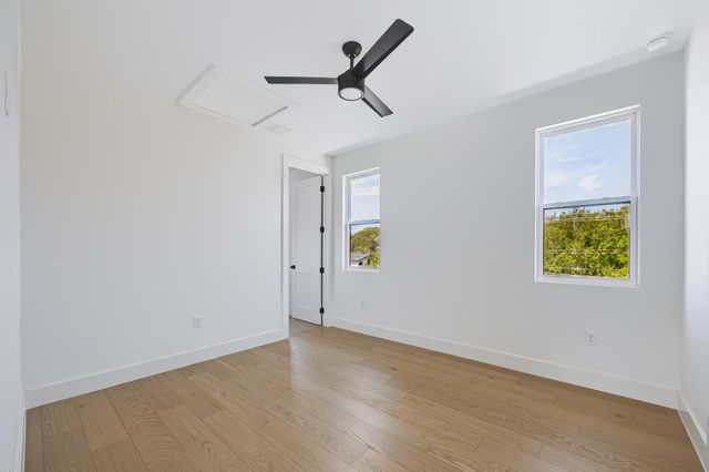 301 N Pleasant Valley RD 1, Austin, TX 78702
