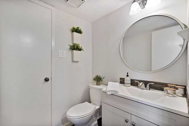 16538 Holly Trail Drive, Houston, TX 77058