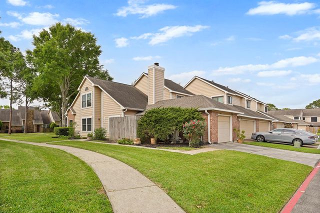 16538 Holly Trail Drive, Houston, TX 77058