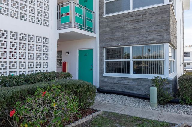 1950 59TH AVENUE N 119, St Petersburg, FL 33714