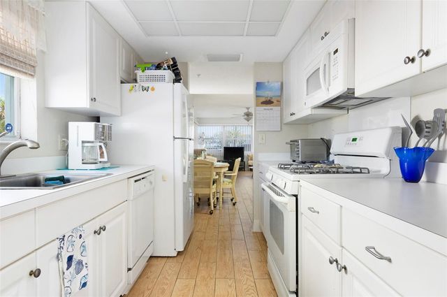 1950 59TH AVENUE N 119, St Petersburg, FL 33714