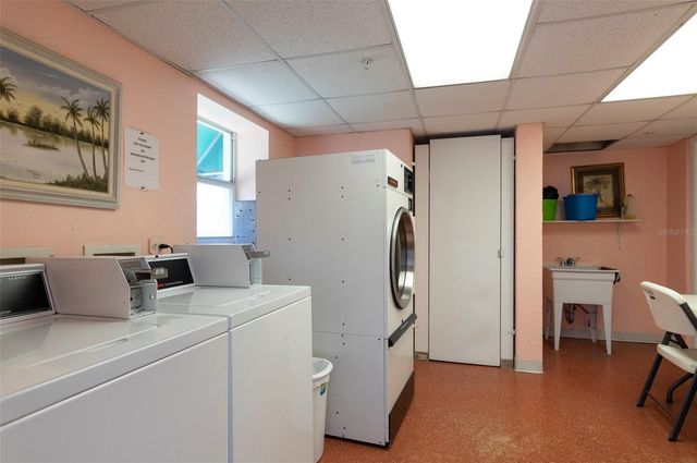 1950 59TH AVENUE N 119, St Petersburg, FL 33714