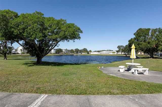 1950 59TH AVENUE N 119, St Petersburg, FL 33714