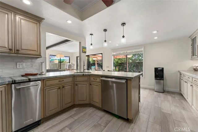 1520 Downs, Oceanside, CA 92054