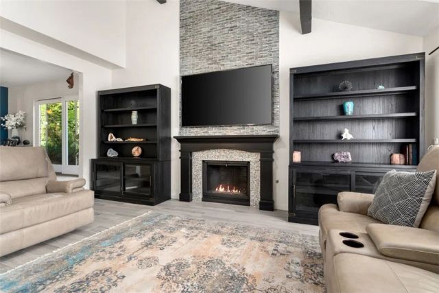 1520 Downs, Oceanside, CA 92054