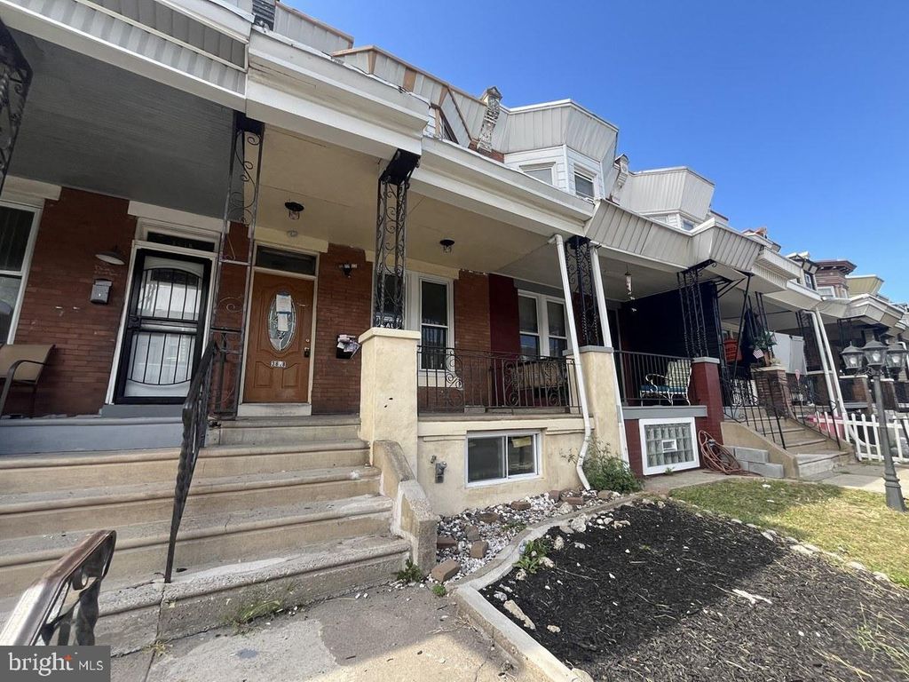 3818 N GRATZ ST, PHILADELPHIA, PA 19140 — exterior