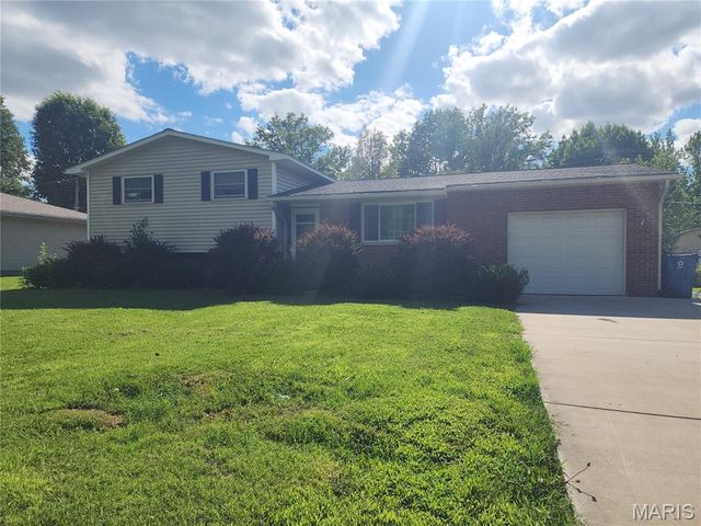 506 Texas Boulevard, Bethalto, IL 62010