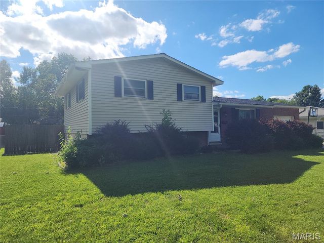 506 Texas Boulevard, Bethalto, IL 62010