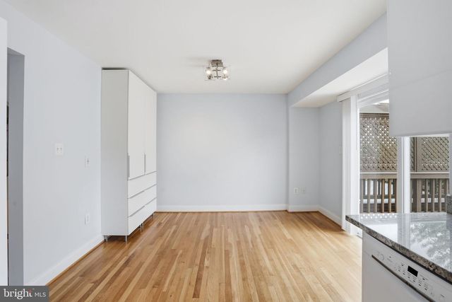506 DAKOTA DR, Herndon, VA 20170