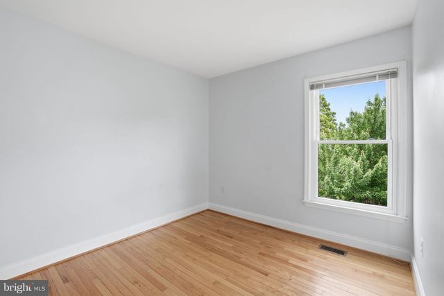 506 DAKOTA DR, Herndon, VA 20170