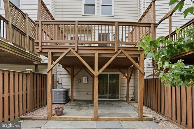 506 DAKOTA DR, Herndon, VA 20170