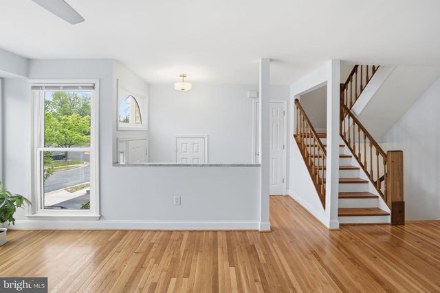 506 DAKOTA DR, Herndon, VA 20170