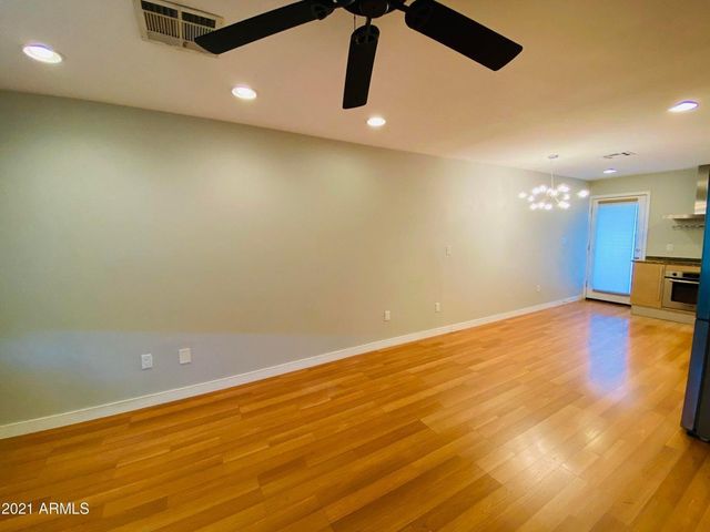1850 E MARYLAND Avenue 16, Phoenix, AZ 85016