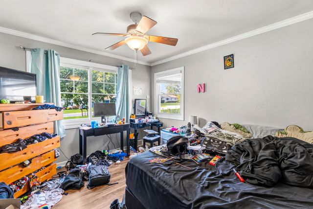 1501 Channel Beach Avenue, Johnsburg, IL 60051