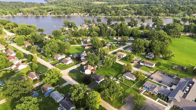 1501 Channel Beach Avenue, Johnsburg, IL 60051