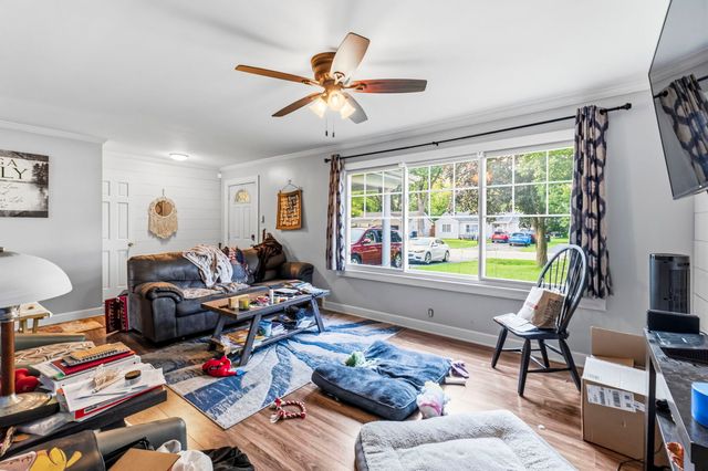 1501 Channel Beach Avenue, Johnsburg, IL 60051