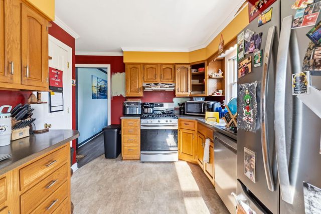 1501 Channel Beach Avenue, Johnsburg, IL 60051
