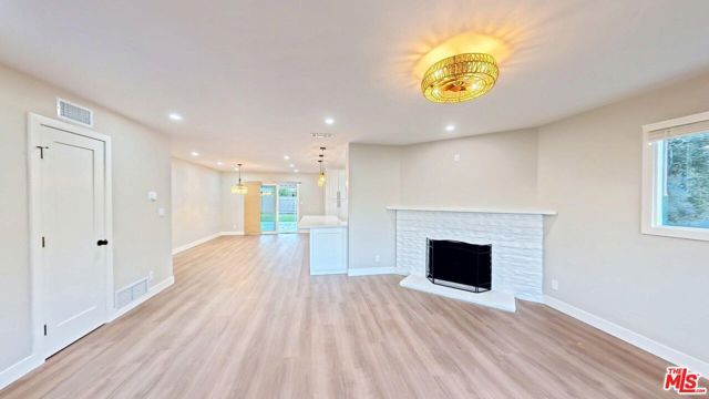 6626 Berquist Avenue, West Hills (los Angeles), CA 91307