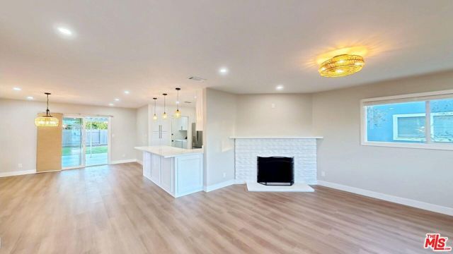 6626 Berquist Avenue, West Hills (los Angeles), CA 91307