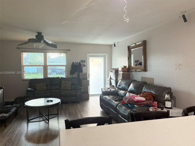 29203 SW 142nd Ave, Homestead, FL 33033