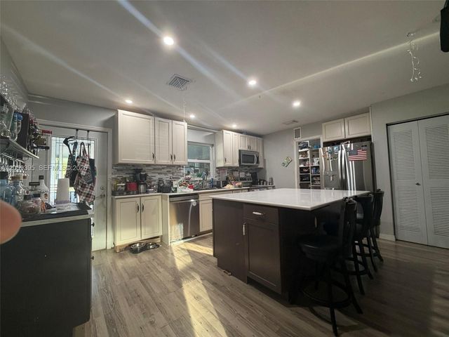 29203 SW 142nd Ave, Homestead, FL 33033