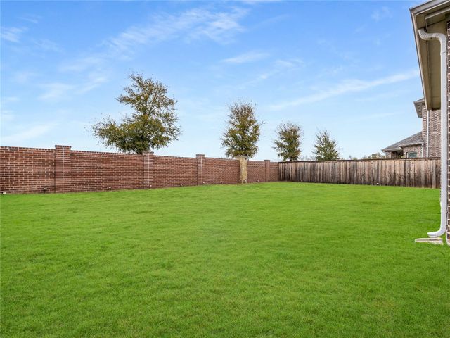 3724 Homeplace Drive, Celina, TX 75009