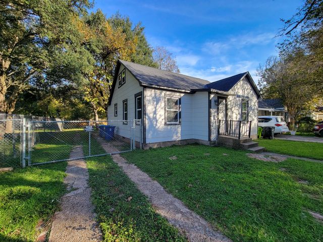 1113 San Jacinto Street, Rosenberg, TX 77471
