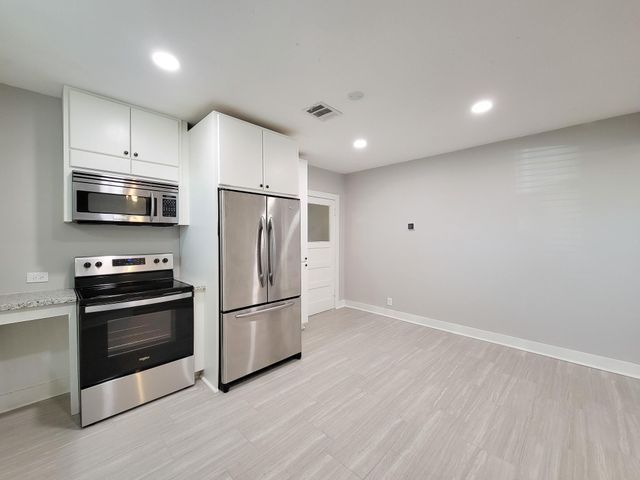 1113 San Jacinto Street, Rosenberg, TX 77471