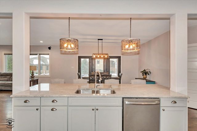 1973 Edgeview Drive, New Lenox, IL 60451