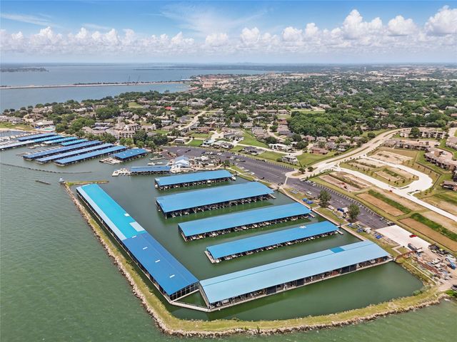 202 Rainbow Circle, Rockwall, TX 75032