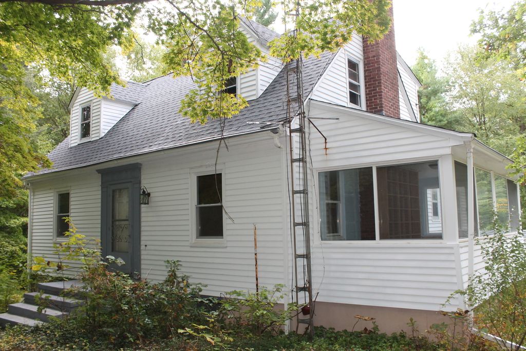 950 Benham Street, Hamden, CT 06514