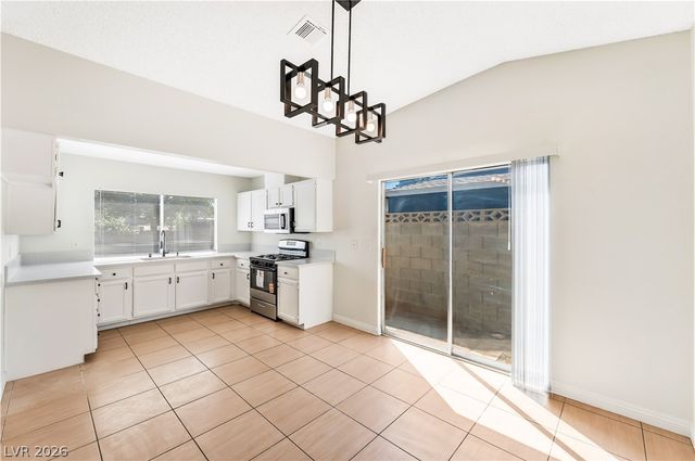 218 Dolorosa Street, Las Vegas, NV 89110