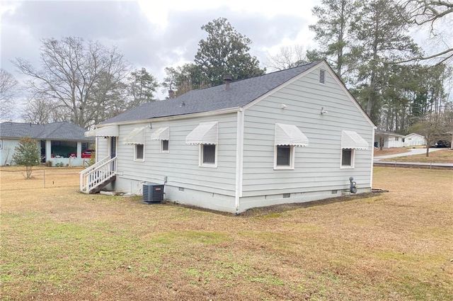 330 Community SW Drive, Mableton, GA 30126