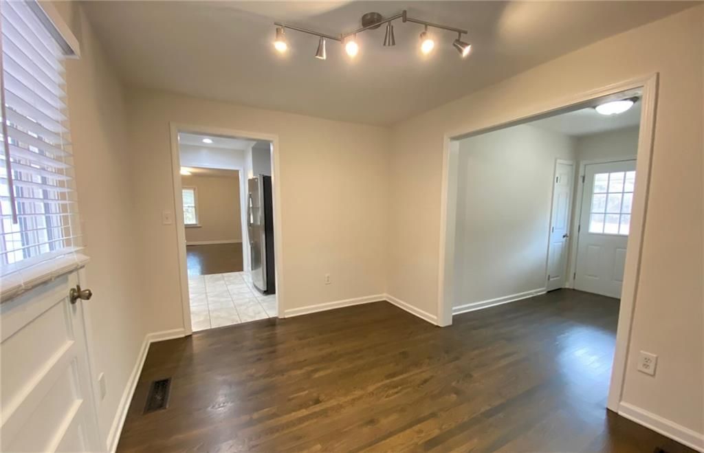 Image 25 of property listing at 330 Community Drive SW, Mableton, GA 30126