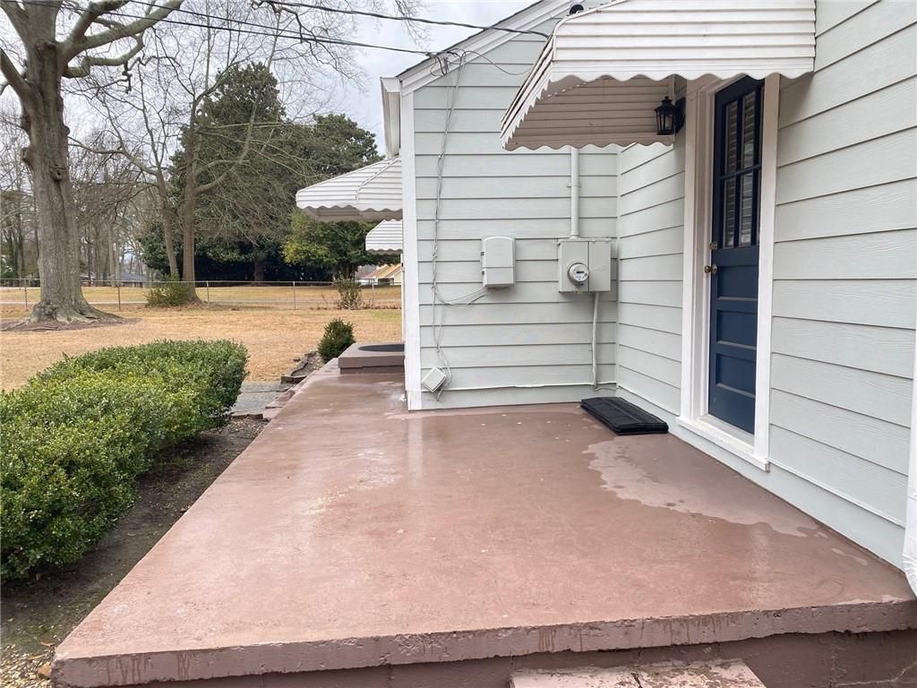 Image 8 of property listing at 330 Community Drive SW, Mableton, GA 30126