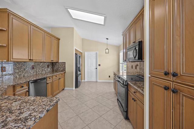 478 SW Sundance Trail, Port St Lucie, FL 34953