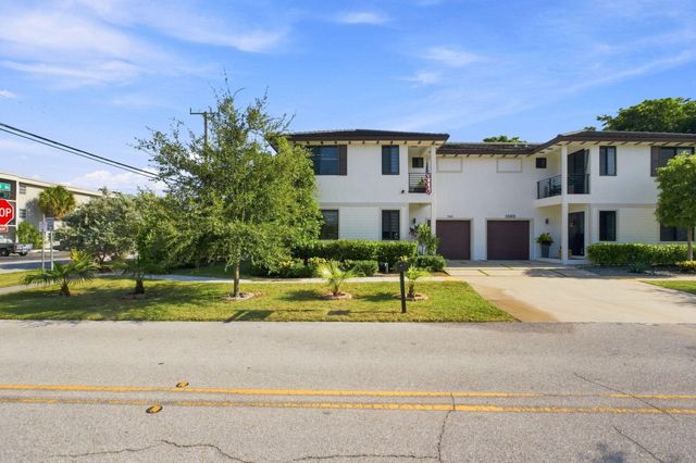 1090 SE 3RD Street 1090, Pompano Beach, FL 33060