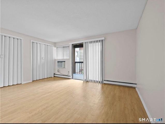 130 Coe Avenue 32, East Haven, CT 06512