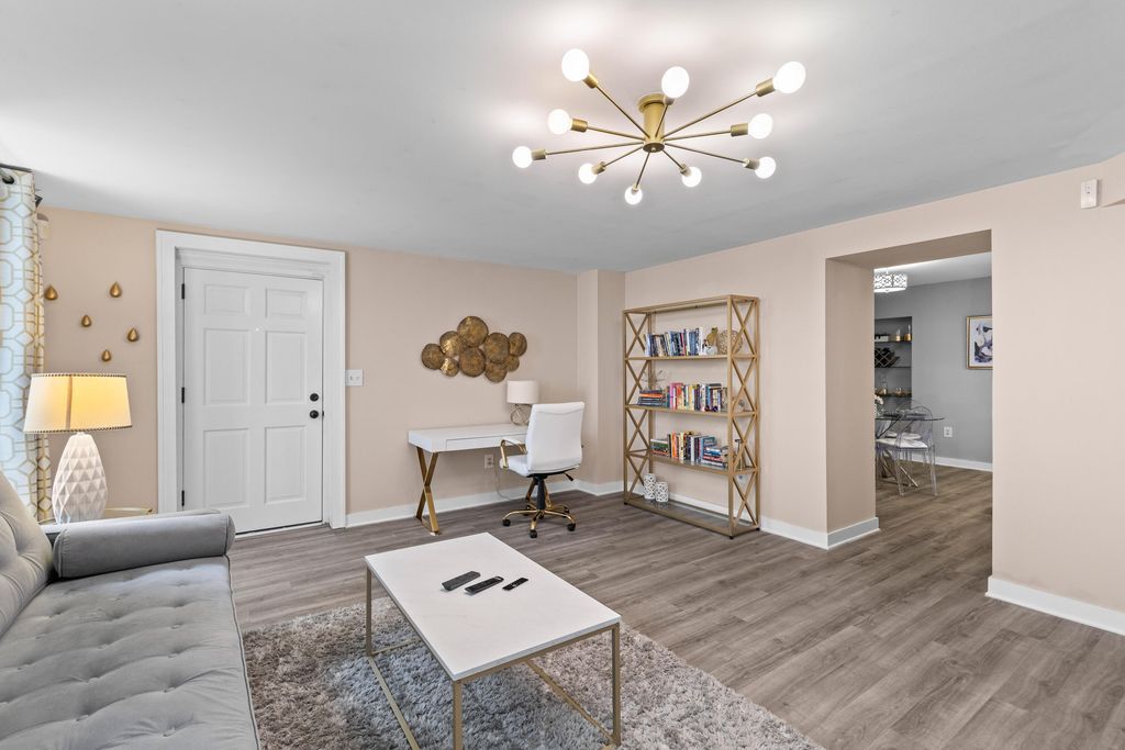 Image 2 of property listing at 55 Ashley Avenue Apt 6, Charleston, SC 29401