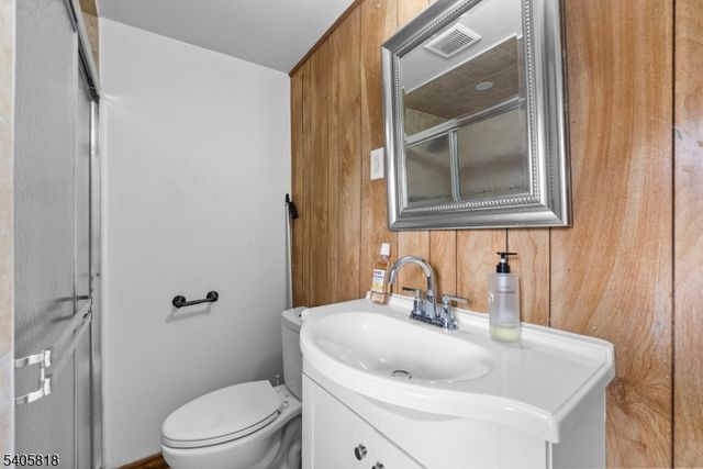 130 Renner Ave, Newark City, NJ 07112