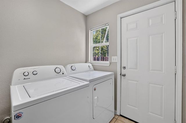 3224 San Jose Way, Sacramento, CA 95817