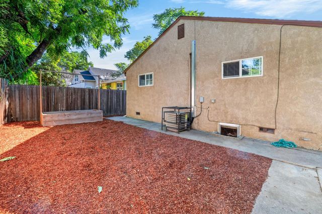 3224 San Jose Way, Sacramento, CA 95817