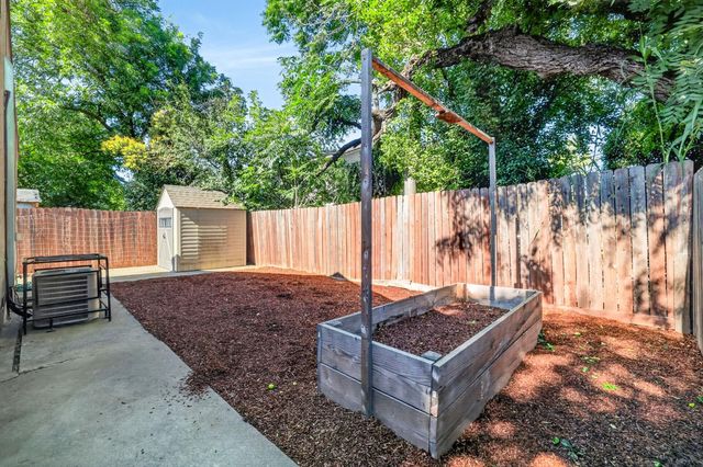 3224 San Jose Way, Sacramento, CA 95817