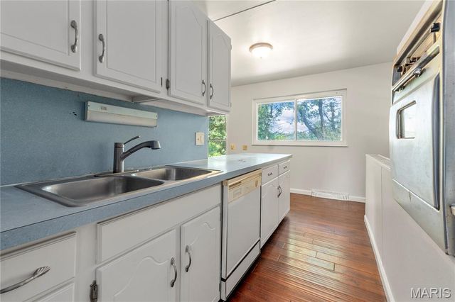 2291 Heritage Drive, St Louis, MO 63136