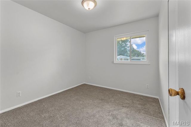 2291 Heritage Drive, St Louis, MO 63136