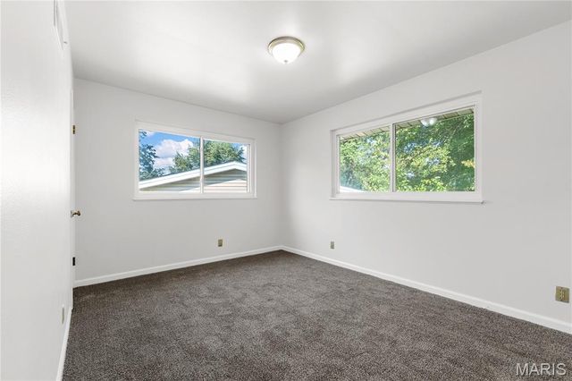 2291 Heritage Drive, St Louis, MO 63136